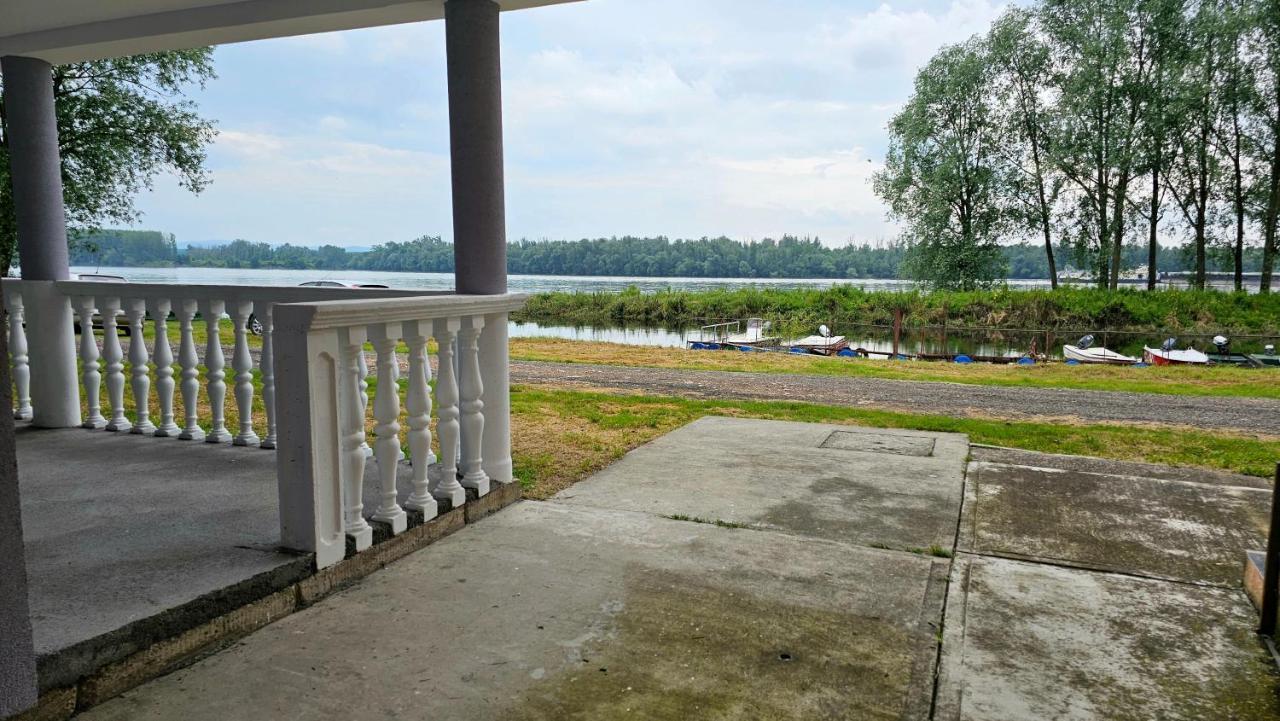 Celarevo River View - Danube מראה חיצוני תמונה